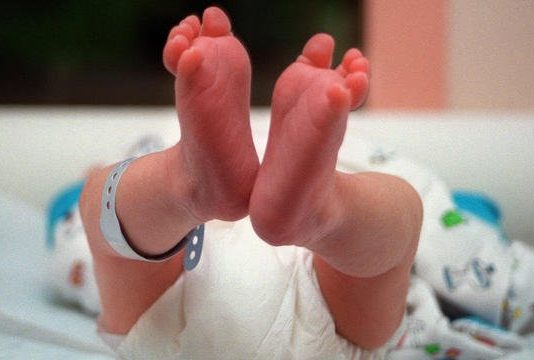 Chine: un bébé est né en quatre ans après la mort de ses parents