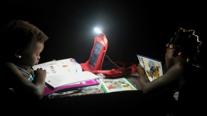 cartables solaires pour faire ses devoirs