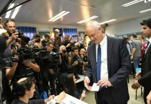 Elections en Israël: Gantz, concurrent de Netanyahu, promet une « nouvelle voie »
