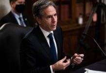 Washington réunit ses alliés pour armer l’Ukraine, mise en garde de Moscou