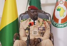 Guinée: le chef de la junte veut que la bauxite soit transformée dans le pays